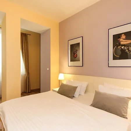 Apartment Luxury Machova *