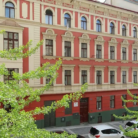 Luxury Machova