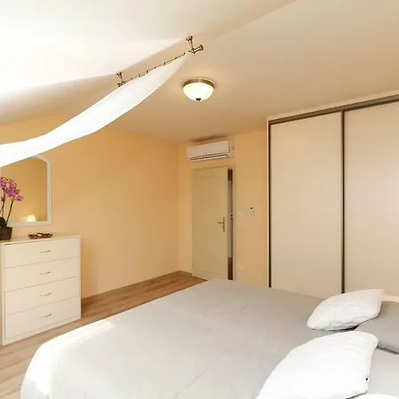 Apartment Luxury Machova Prague
